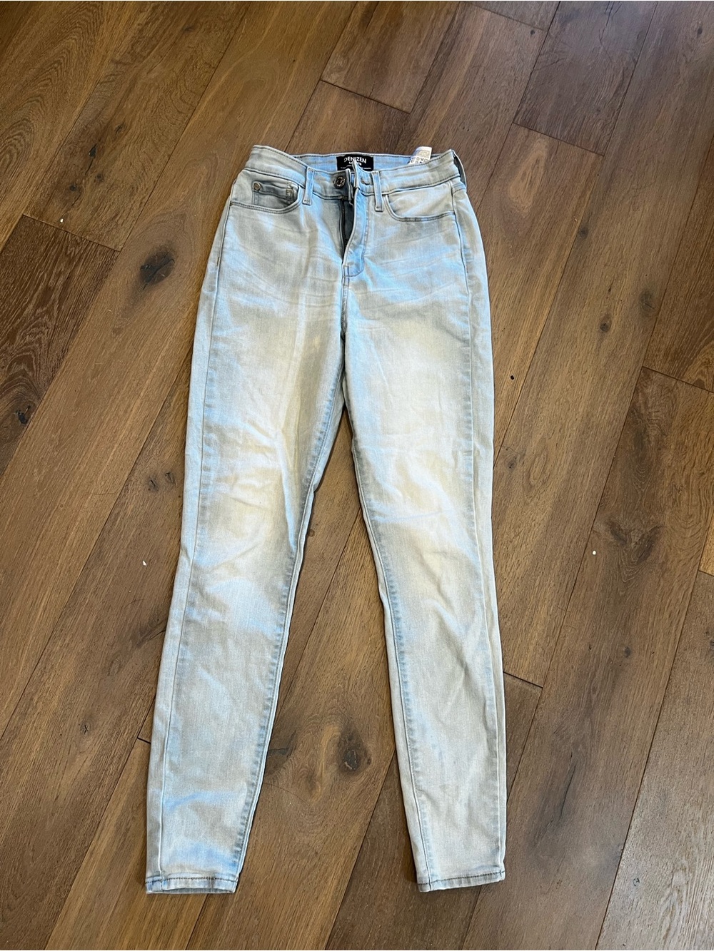 Denizen from Levi's Women's Skinny Jeans - Light Blue Wash